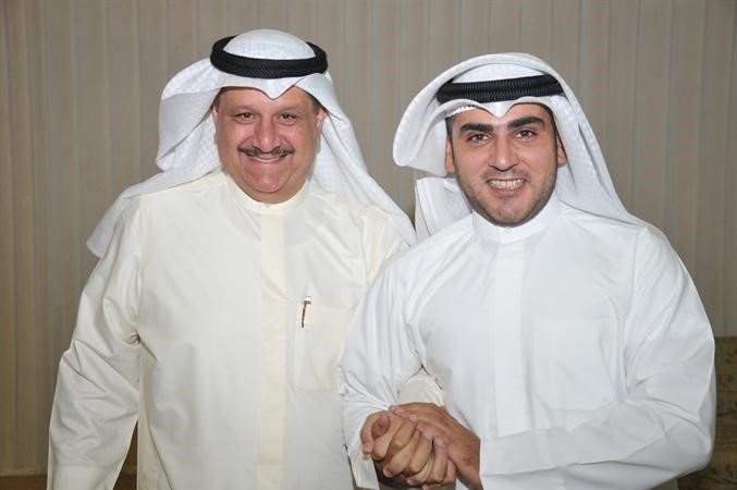 دعبدالكريم الكندري مع المرشح السابق عيسى الكندري
