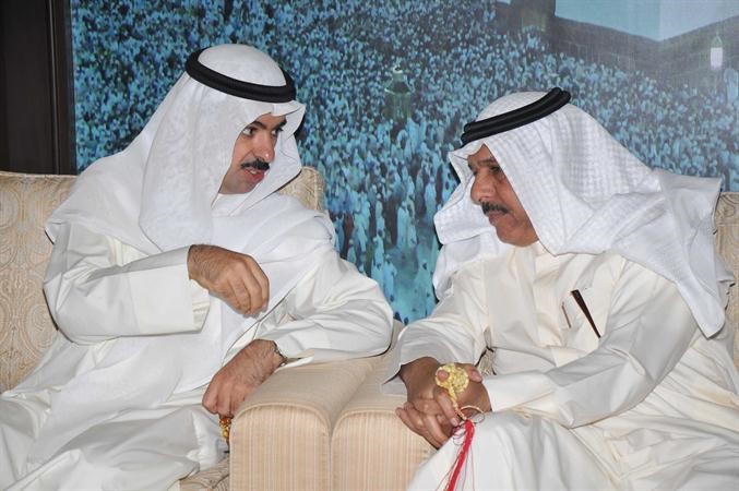 حديث جانبي بين الراشد والهرشاني
