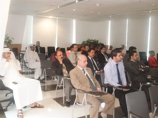 متابعة من الحضور﻿