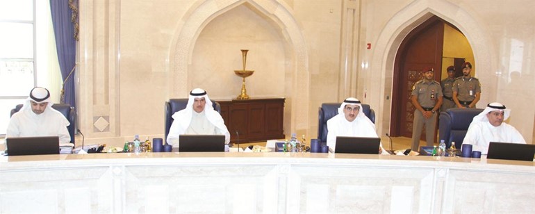 الشيخ محمد العبدالله والشيخ سلمان الحمود ومعبدالعزيز الابراهيم ومسالم الاذينة﻿