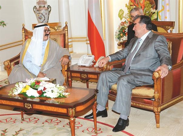 رئيس طاجيكستان خلال لقائه الشيخ ناصر صباح الاحمد﻿