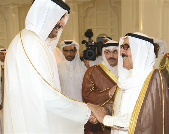 صاحب السمو الامير مهنئا صاحب السمو الشيخ تميم بن حمد
