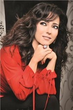  امل عرفة