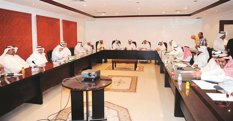 جانب من الاجتماع التشاوري الاخير بين الاتحاد والاندية﻿