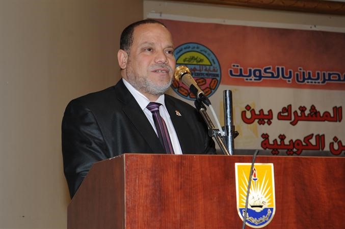 داحمد الحلواني متحدثا خلال اللقاء	 قاسم باشا﻿