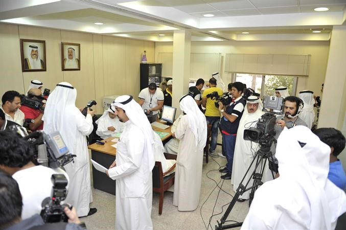 الاعلاميون يشهدون تسجيل المرشحين في اليوم الاول 	 ﻿