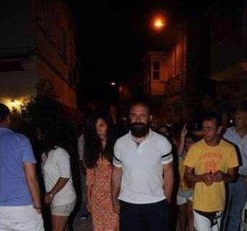 بالصور .. السلطان سليمان في إجازة مع زوجته على شواطئ تركيا