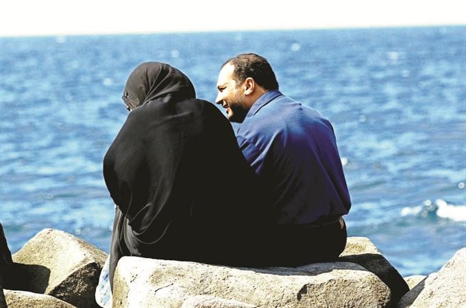 دعاة لـ « الأنباء »: النظرة الشرعية هي «المباح الوحيد» للمخطوبين