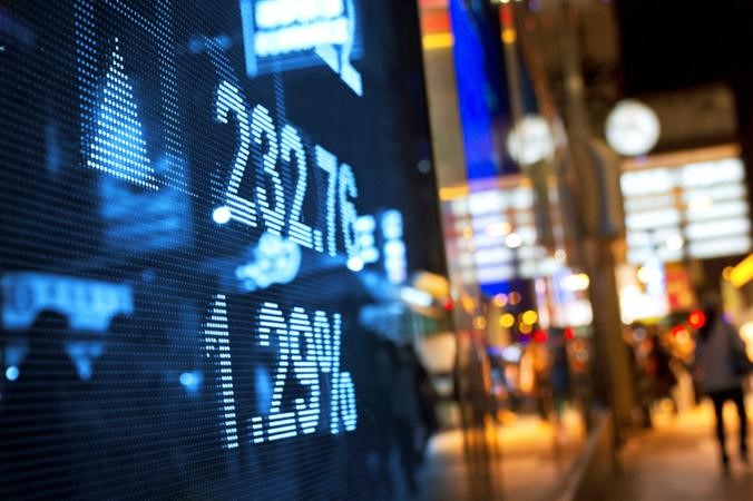 الاسواق تاثرت بشكل كبير بالتغييرات الاخيرة التي يمر بها برنامج التيسير الكمي﻿