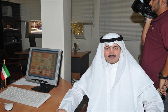 عبداللطيف مناور﻿