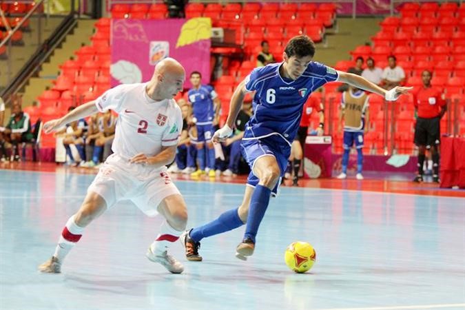 عبدالرحمن الوادي سجل احد اهداف منتخبنا الوطني لكرة الصالات﻿