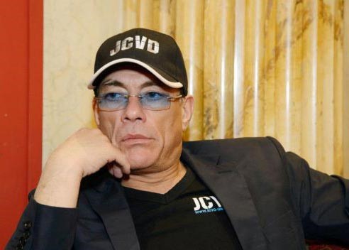 هؤلاء النجوم يعانون من أمراض نفسية