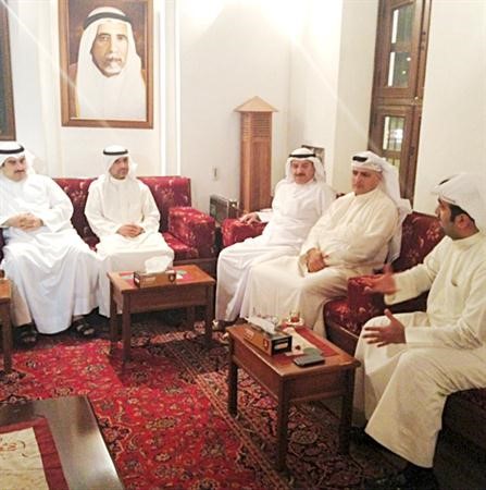 خالد الروضان يتحدث مع محللي السهرة ﻿