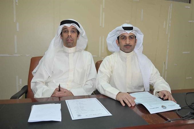 بدر الشمري وعبدالمحسن الصرعاوي خلال الجمعية العمومية