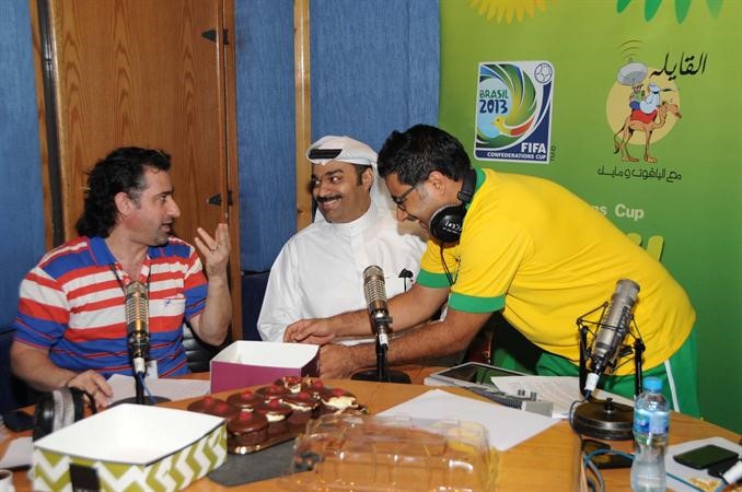 حوار بين مايك ومحمد بوقريص وسمير 