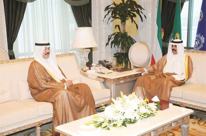 سمو ولي العهد الشيخ نواف الاحمد مستقبلا الشيخ محمد الخالد﻿