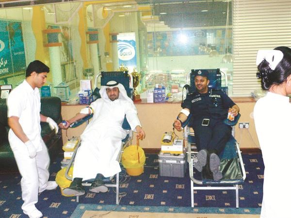 جانب من حملة التبرع بالدم﻿
