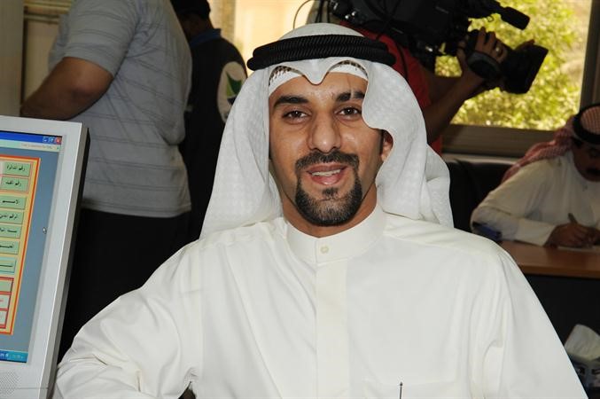 عبدالعزيز الانصاري﻿