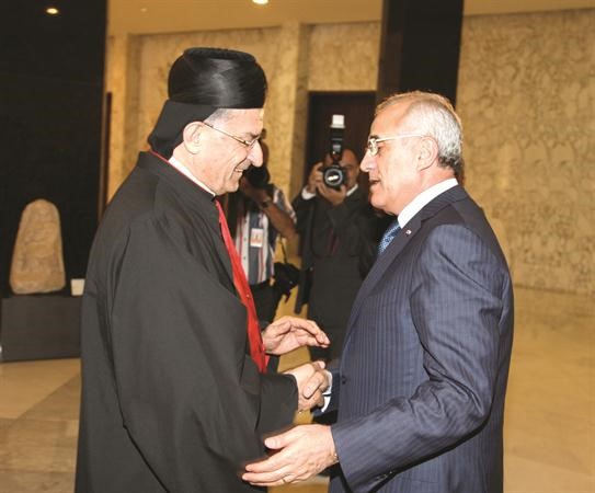 الرئيس ميشال سليمان مستقبلا البطريرك الراعي في بعبدا امس محمود الطويل
