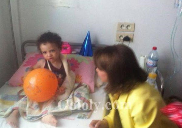 بالصور.. ماجدة الرومي تبكي عند ضريح «بلعيد» وتزور مستشفى الأطفال 