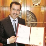 عادل المسلم يحمل شهادة الدكتوراه