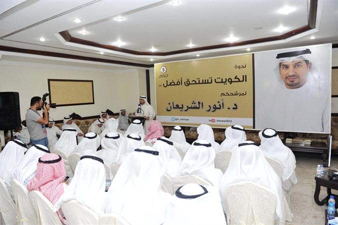 جانب من الندوة﻿