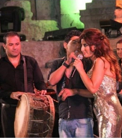 بالفيديو.. شاب حاول الانتحار من اجل نجوى كرم