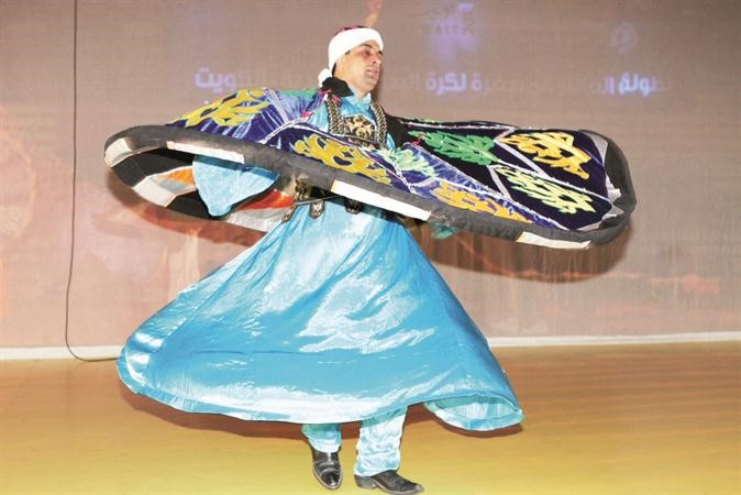 بروفة لاحد المشاركين في حفل الافتتاح﻿