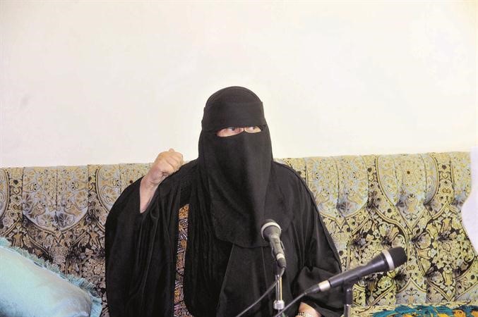 طيبة البكر اثناء اللقاء متين غوزال