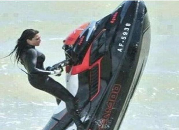 بالصور.. أحلام تضع صورة لشريهان وفيروز.. وتقود الـ «جيت سكي»
