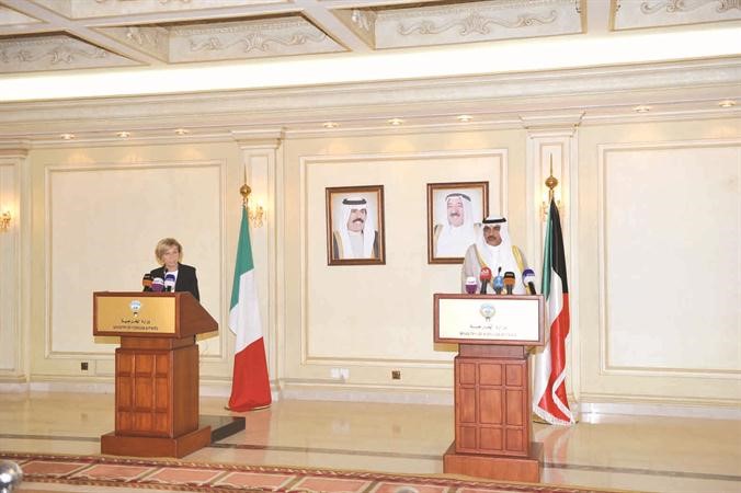 جانب من المؤتمر الصحافي المشترك 	متين غوزال﻿