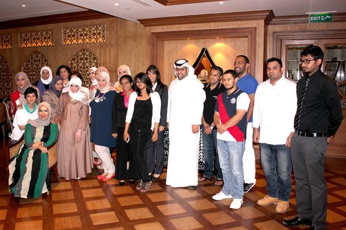 لقطة جماعية لفريق المدونين