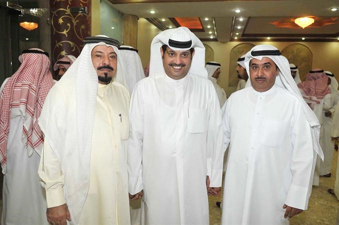  ومع بعض الناخبين اسامة ابو عطية