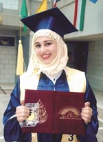 متفوقون لـ «الأنباء»: المذاكرة وعدم الإهمال.. طريق الوصول للجامعة كاترين باسيل: تفوقت بـ 98% علمي وأتمنى أن أصبح مهندسة معمارية