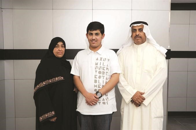 مزيد جمال مع والديه سالم الشمري