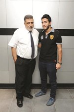 محمد الششتاوي ووالده فريال حماد