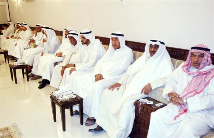 جانب من الحضور في ديوان العدساني