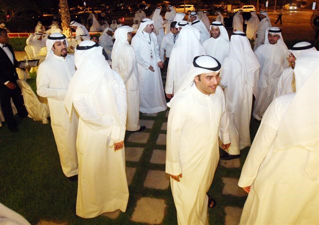 ابناء الدائرة الثانية في ديوان العدساني