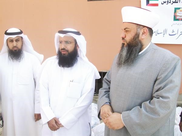 زيد بكار مفتي عكار مع المطيري خلال افتتاح قاعة الفردوس للعلوم البشرية بلبنان
