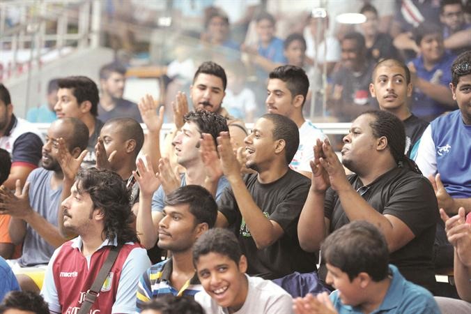 جماهير كبيرة حضرت لمؤازرة فرقها 
