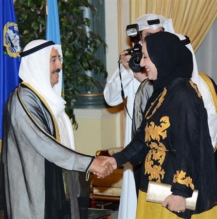داماني بورسلي مهنئة صاحب السمو الامير﻿