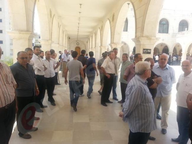 بالصور.. تشييع الراحل نضال سيجري .. اللاذقية تودع إبنها 