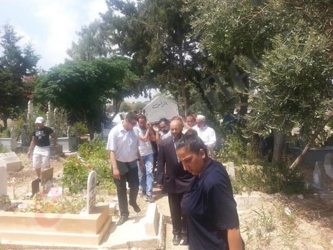 بالصور.. تشييع الراحل نضال سيجري .. اللاذقية تودع إبنها 
