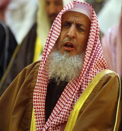 مفتى السعودية: الصراعات الحزبية تؤدي إلى تمزيق صفوف الأمة