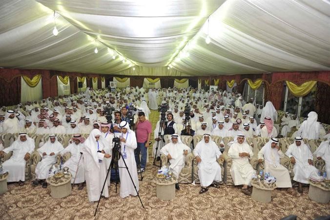 جانب من الحضور الكثيف في مقر سعود السبيعي