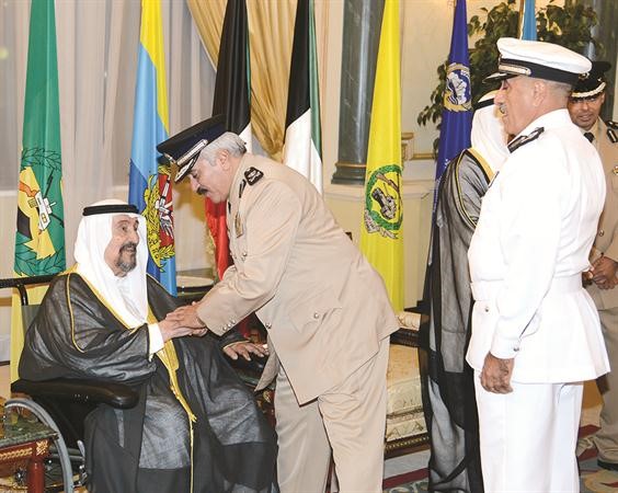 تهنئة لسمو الشيخ سالم العلي من اللواء الشيخ محمد اليوسف واللواء محمود الدوسري﻿