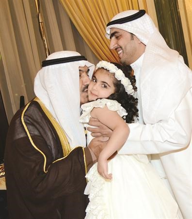 سمو الشيخ ناصر المحمد ولفتة ابوية﻿