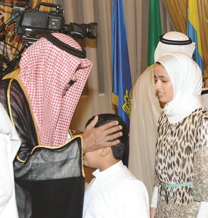 سمو ولي العهد ولمسة ابوية﻿