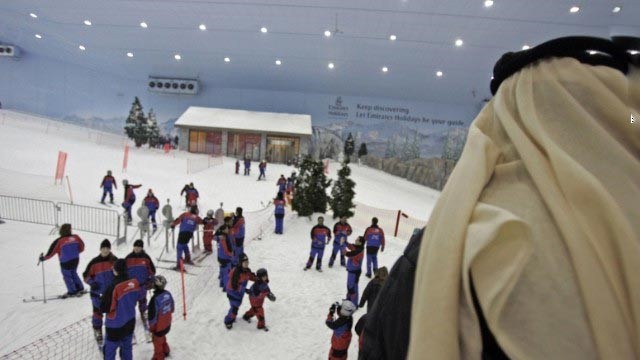 دول الخليج تتنافس في صنع " الحدائق الترفيهية العملاقة " .. تعرف على ابرزها