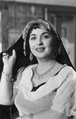 عندما ضربت تحية كاريوكا الممثلة الأميركية بـ « الحذاء »